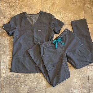 Figs Charcoal Scrub Set with Turquoise Accents